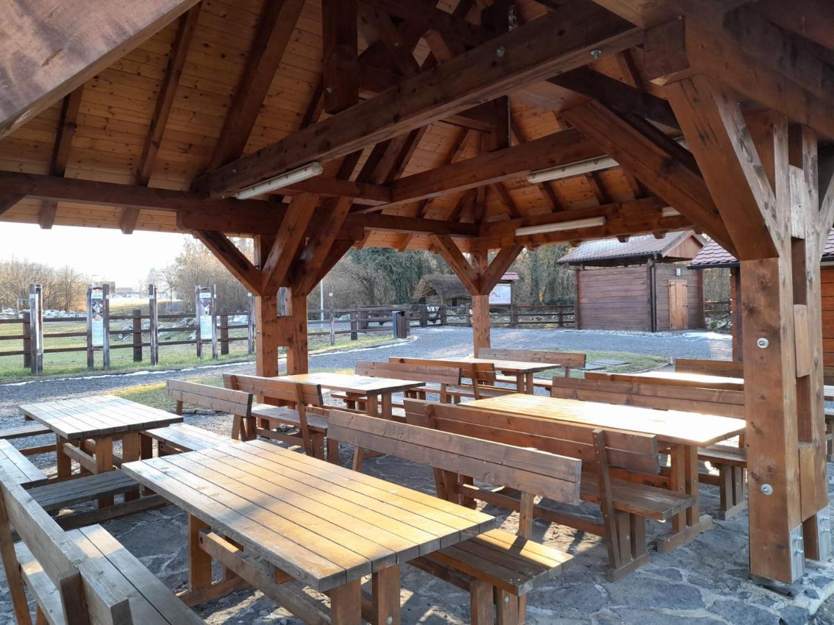Wooden House Near The River Kupa Kamanje Zewnętrze zdjęcie